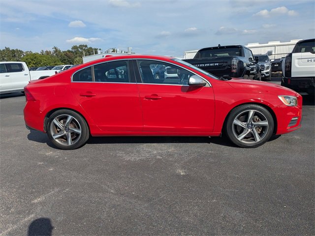 2015 Volvo S60 T6 R-Design Platinum photo 3