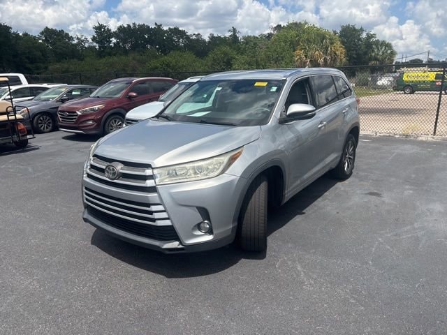 2017 Toyota Highlander XLE V6's photo