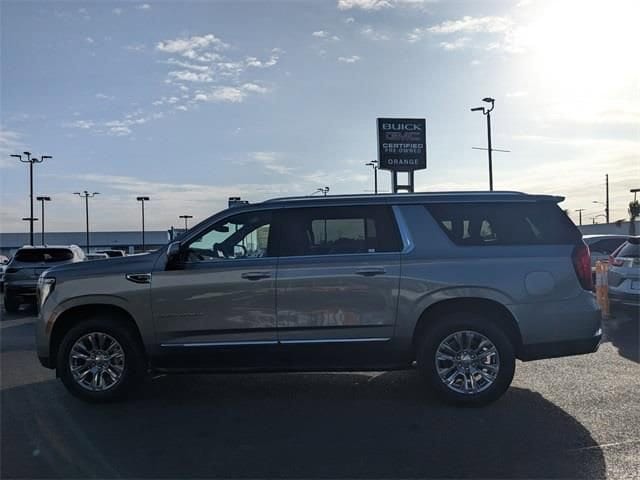2026 GMC Yukon XL Denali - Photo 7