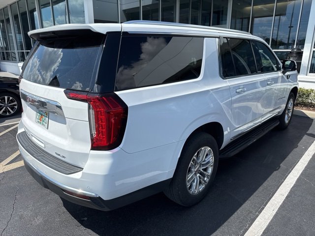 2022 Gmc Yukon XL SLT photo 3