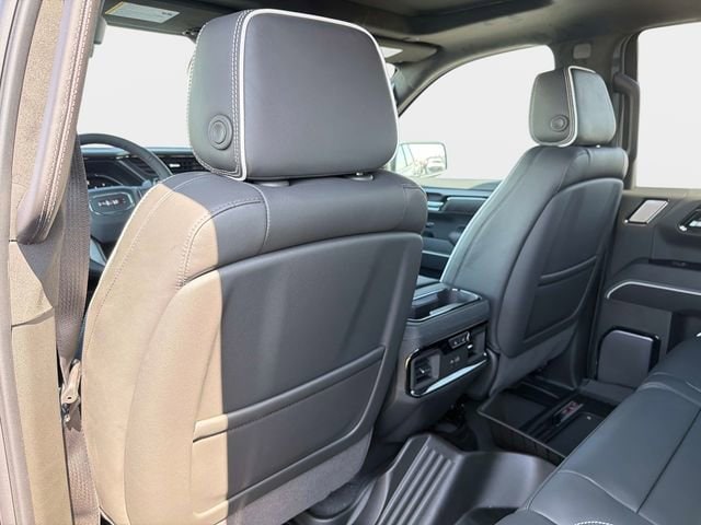 2026 GMC Sierra 1500 AT4X - Photo 12