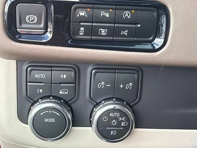2026 GMC Yukon XL Denali - Photo 24