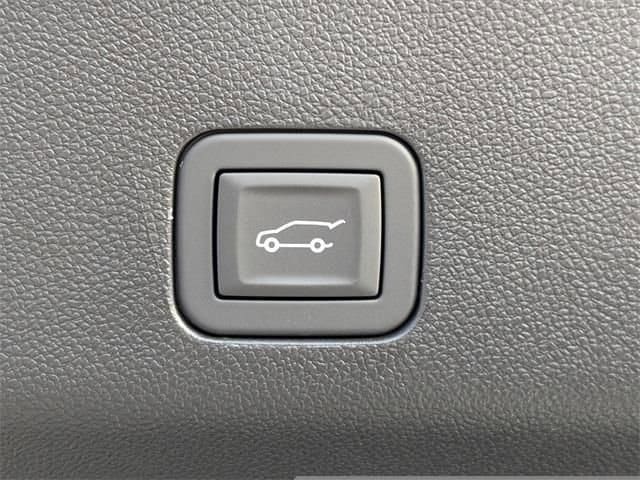 2026 GMC Yukon XL Denali - Photo 15