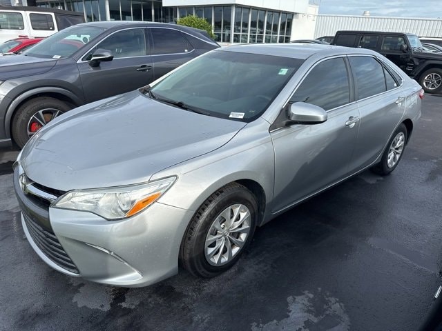2016 Toyota Camry XLE