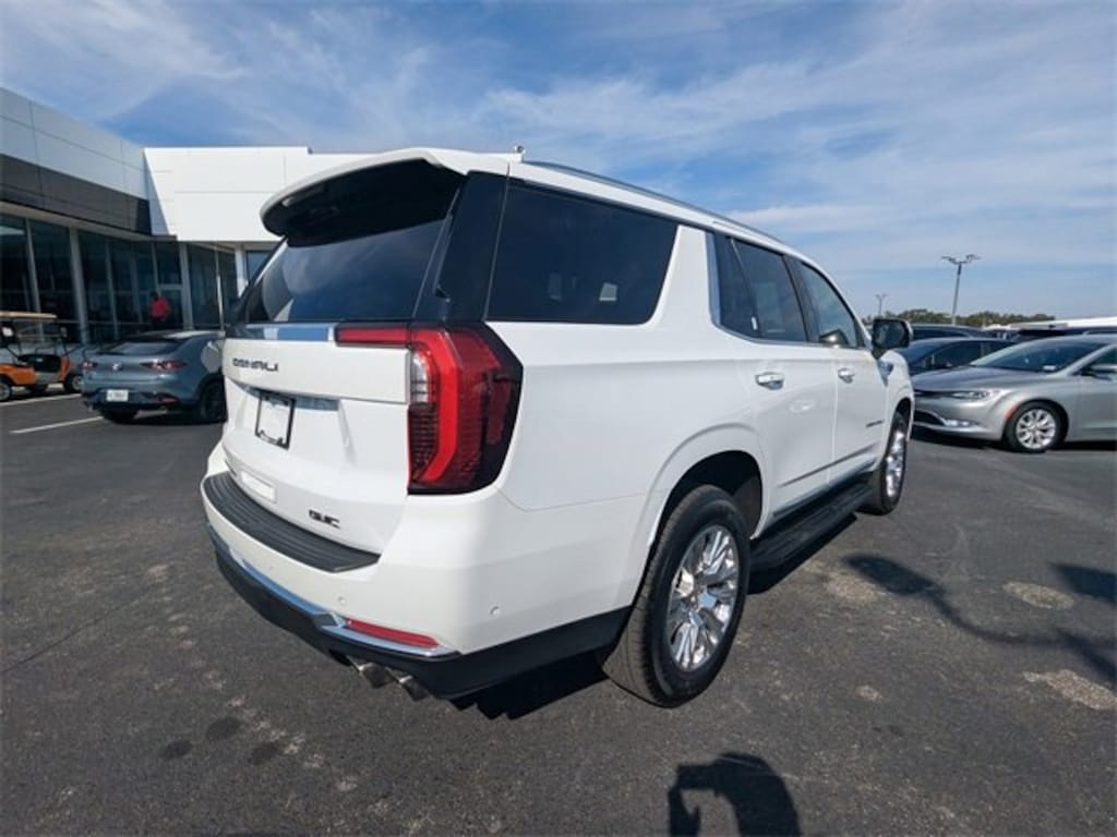 Used 2025 GMC Yukon Denali SUV