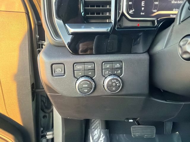 2026 GMC Sierra 1500 SLT - Photo 30