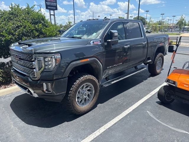 2023 GMC Sierra 4WD Crew Cab Standard Box Denali's photo