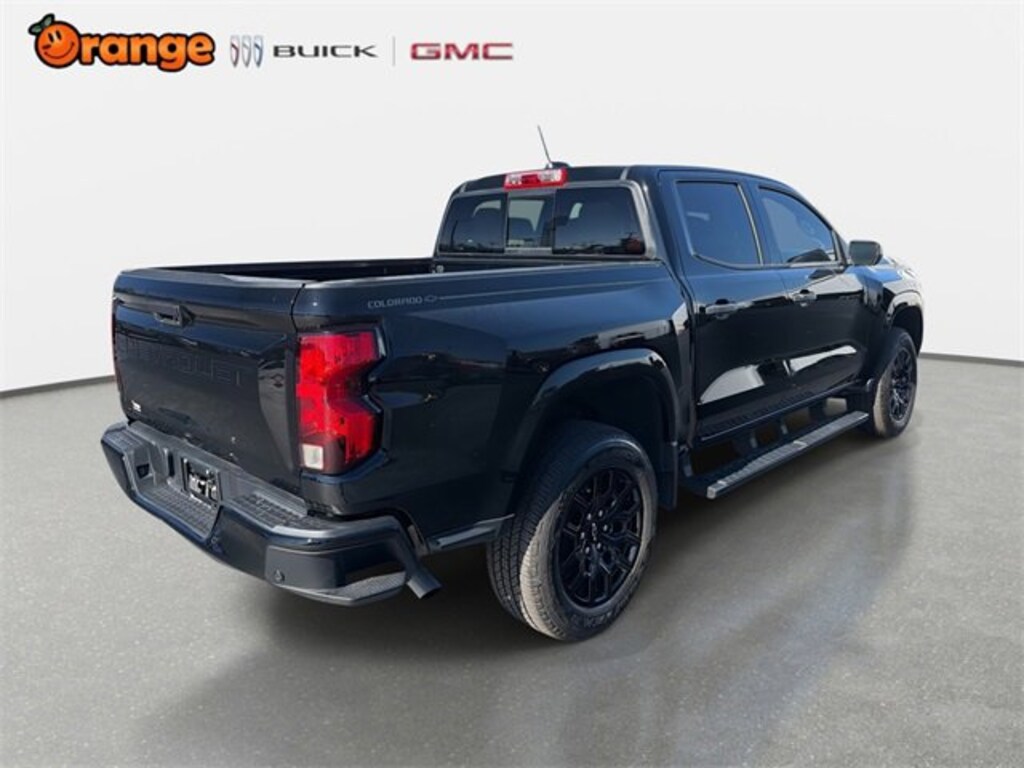 Used 2025 Chevrolet Colorado WT/LT Truck Crew Cab