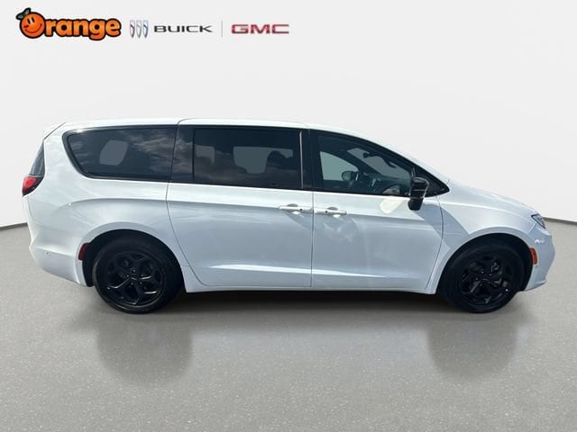 2C4RC1S70RR115263