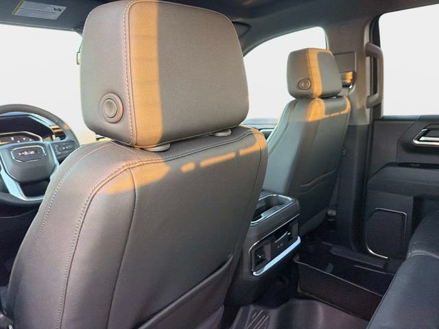2026 GMC Sierra 1500 SLT - Photo 13