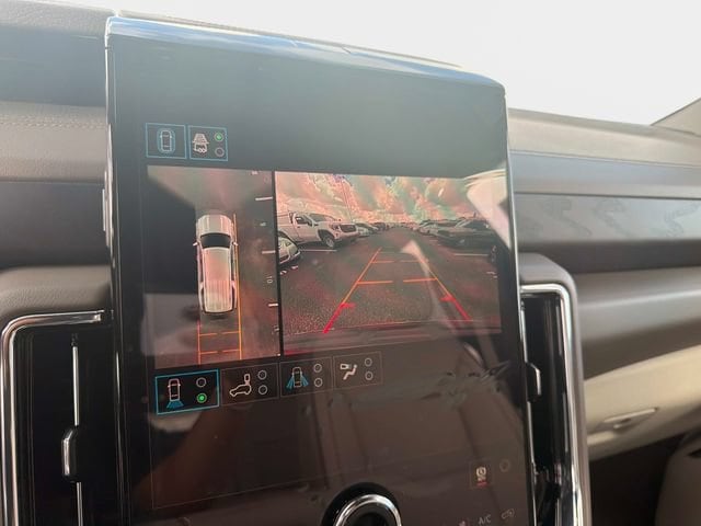 2026 GMC Yukon XL Denali - Photo 19