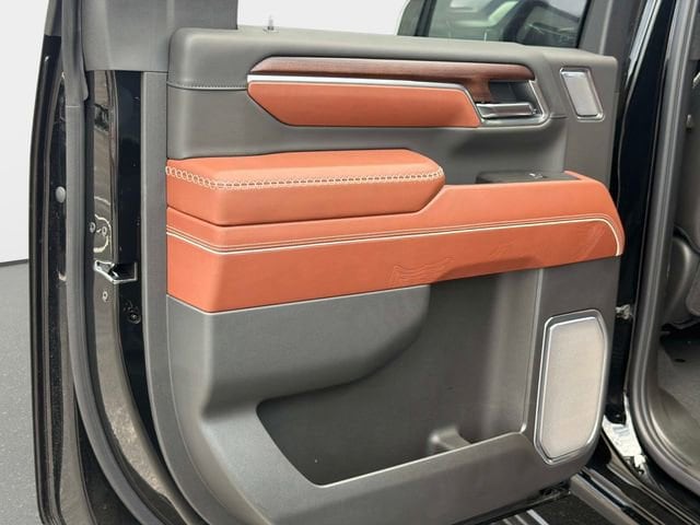 2026 GMC Sierra 2500HD Denali Ultimate - Photo 11