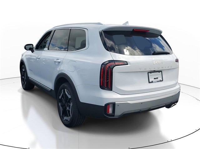 2023 Kia Telluride EX photo 3