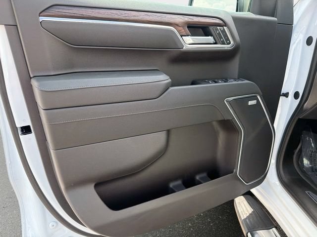 2026 GMC Sierra 1500 SLT - Photo 17