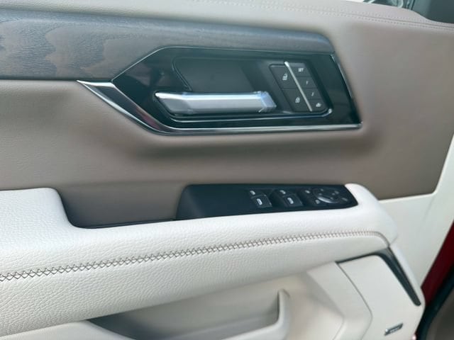 2026 GMC Yukon XL Denali - Photo 15