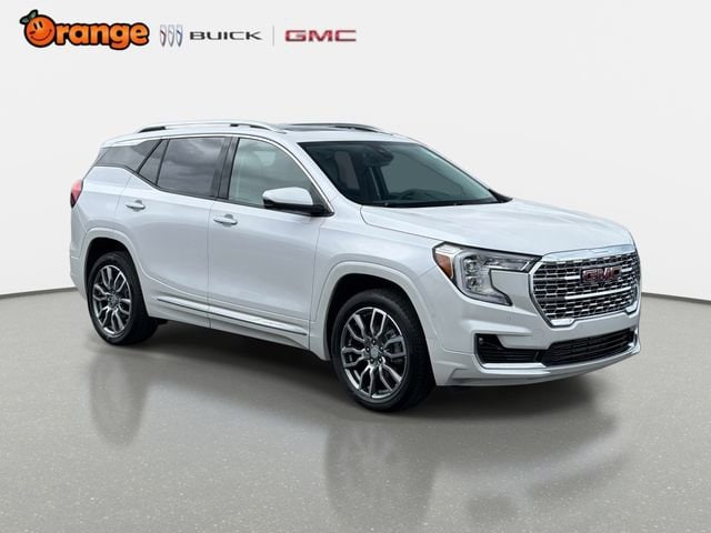 2024 GMC Terrain Denali AWD's photo
