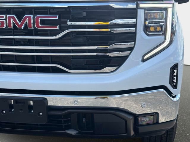 2026 GMC Sierra 1500 SLT - Photo 9
