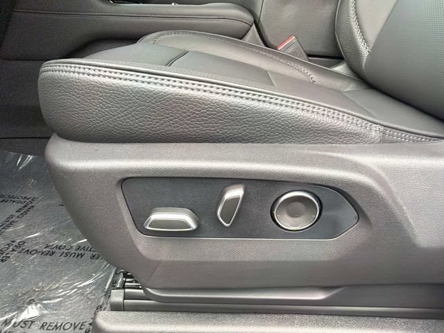 2026 GMC Yukon XL Denali - Photo 16