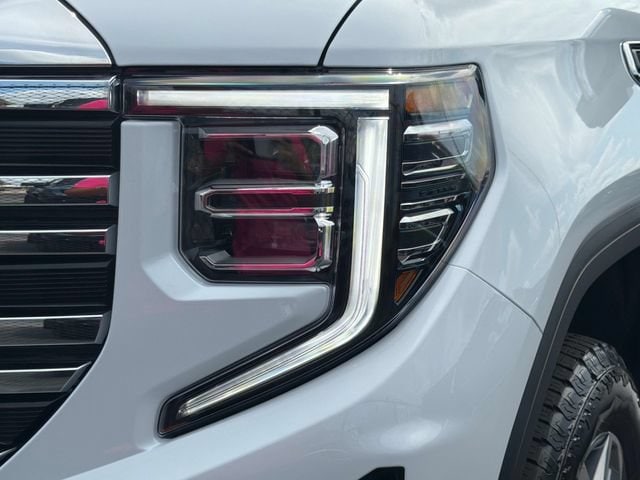 2026 GMC Sierra 1500 SLT - Photo 8