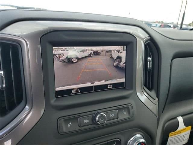 2025 GMC Sierra 3500HD Pro - Photo 11