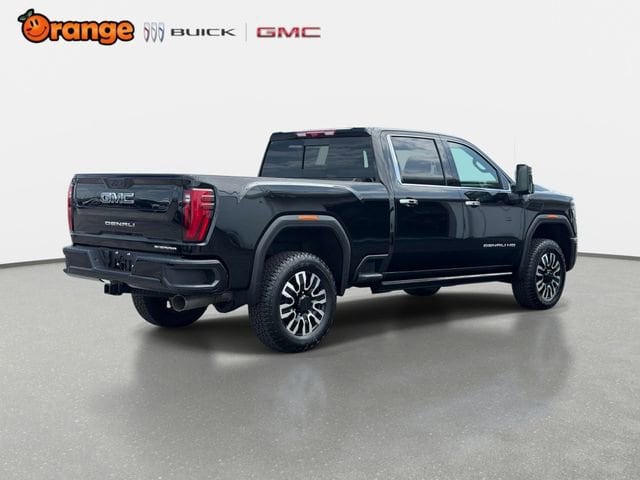 2026 GMC Sierra 2500HD Denali Ultimate - Photo 3