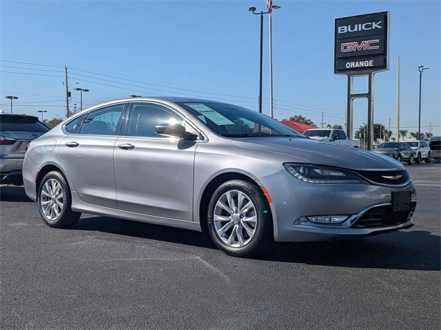 2015 Chrysler 200 C photo 2