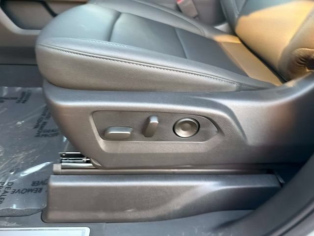2026 GMC Sierra 1500 SLT - Photo 19