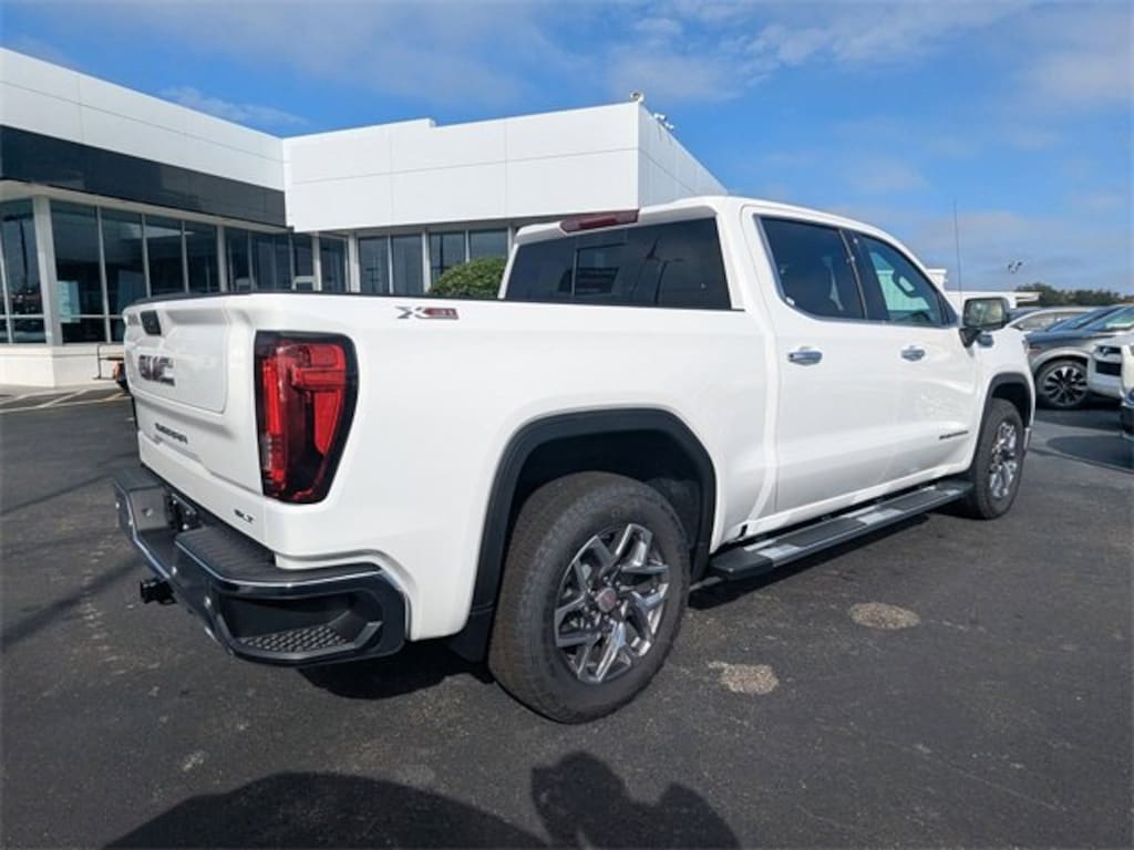 New 2026 GMC Sierra 1500 SLT Truck
