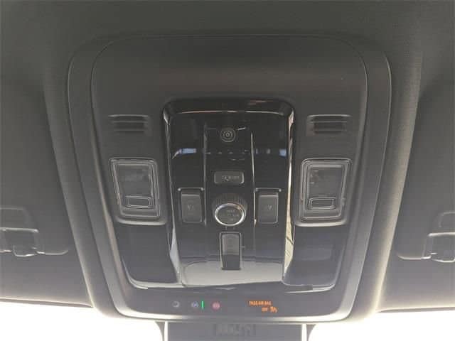 2026 GMC Yukon XL Denali - Photo 25