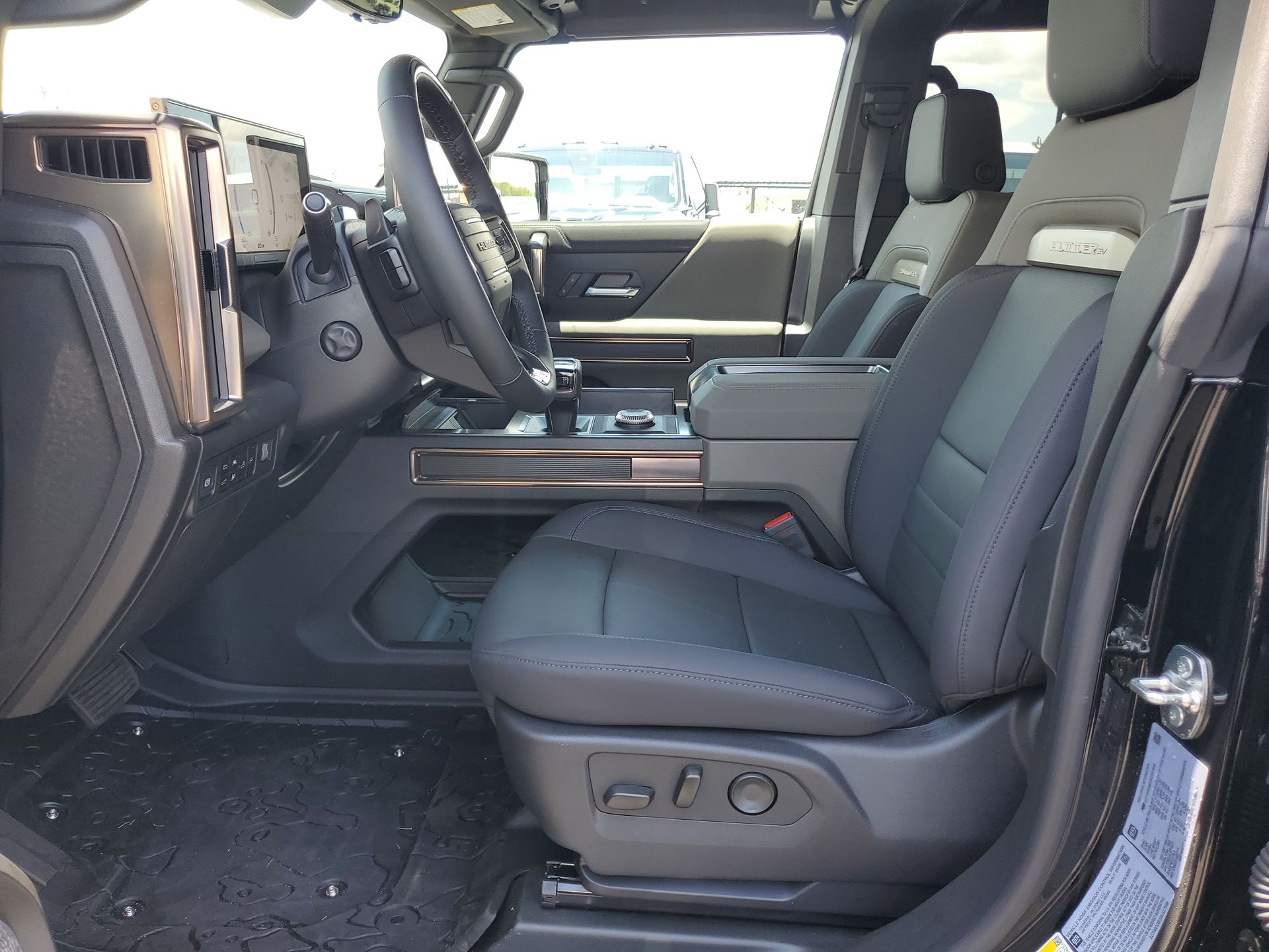 2025 GMC HUMMER EV 3X - Photo 30