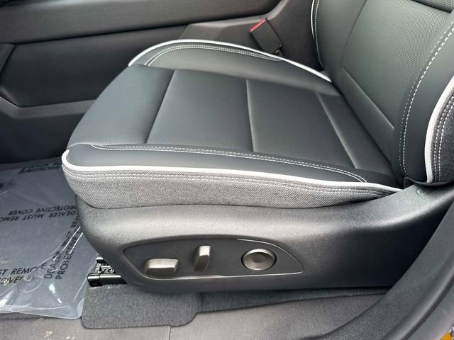 2026 GMC Sierra EV Elevation - Photo 18