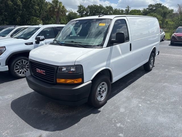 2025 GMC Savana 2500's photo