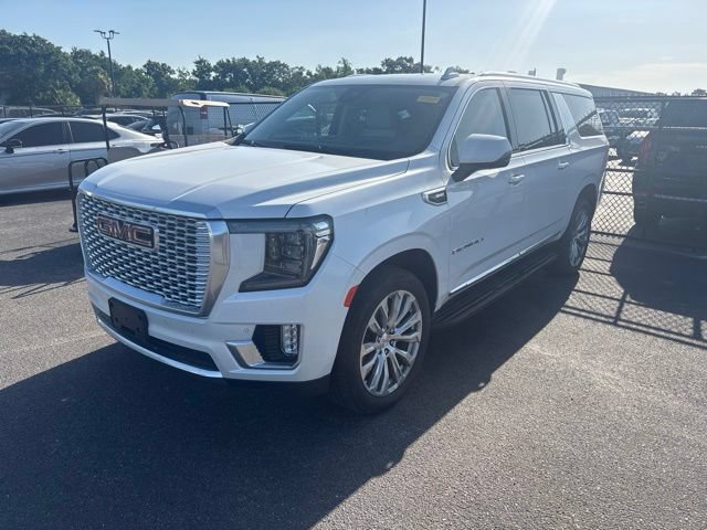 2023 GMC Yukon Denali AWD's photo
