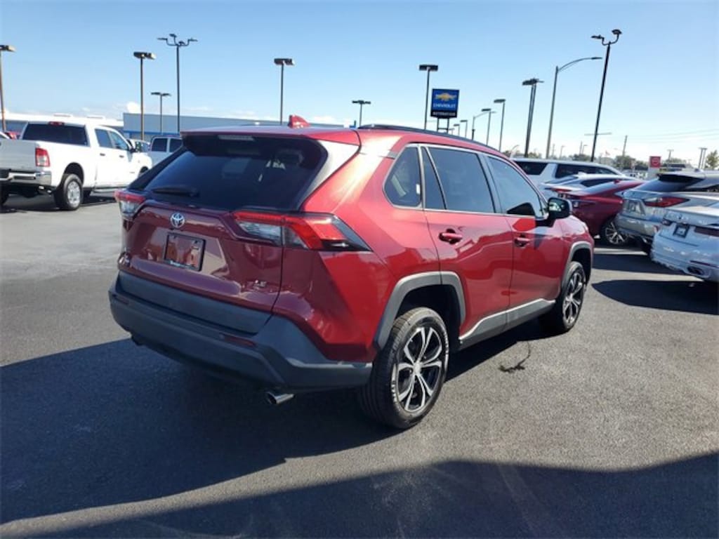 Used 2020 Toyota RAV4 LE SUV