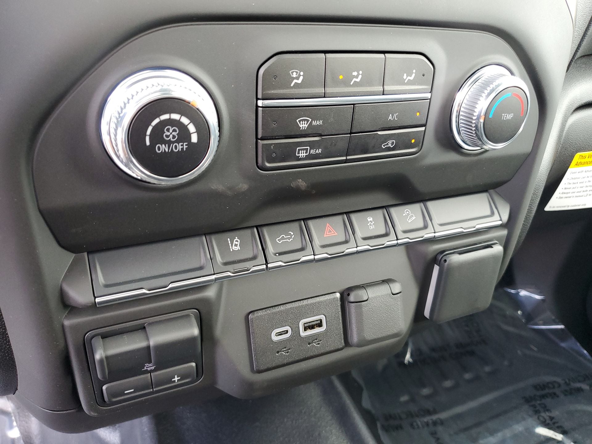 2025 GMC Sierra 3500HD Pro - Photo 29