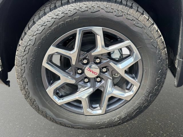 2026 GMC Sierra 1500 SLT - Photo 10