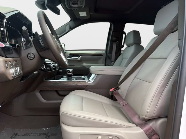 2026 GMC Sierra 1500 SLT - Photo 16