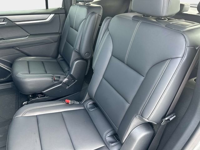 2026 GMC Acadia Elevation - Photo 13