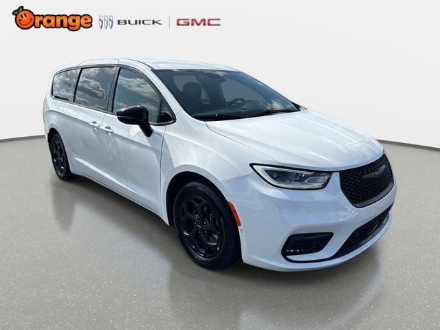 2024 Chrysler Pacifica Hybrid Select S-Appearance PHEV's photo