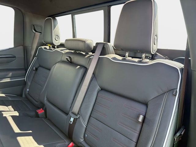 2026 GMC Sierra 1500 AT4X - Photo 11