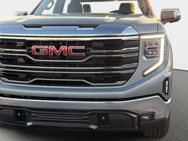 2026 GMC Sierra 1500 SLT - Photo 9