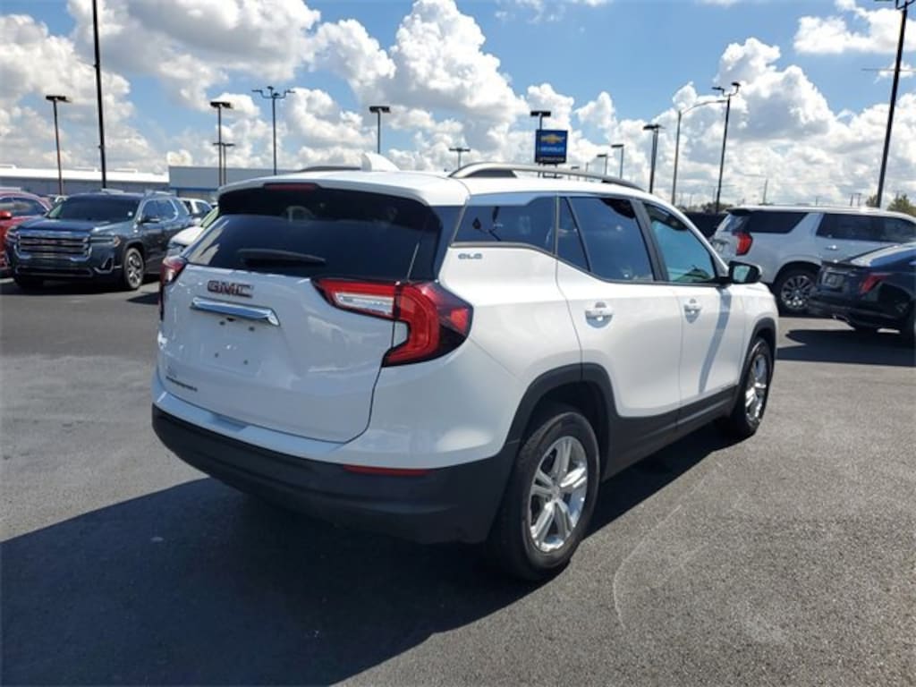 Used 2022 GMC Terrain SLE SUV