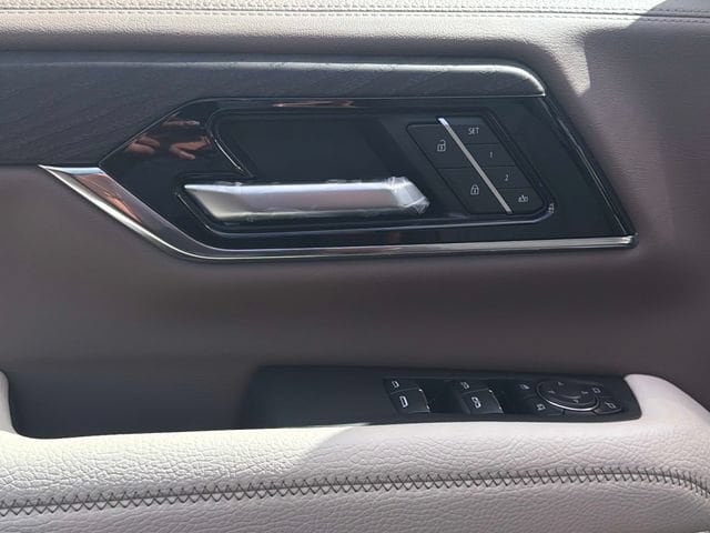 2026 GMC Yukon XL Denali - Photo 15