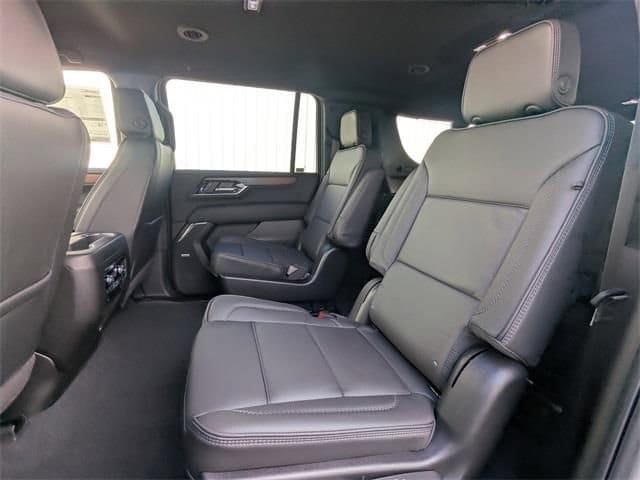 2026 GMC Yukon XL Denali - Photo 17