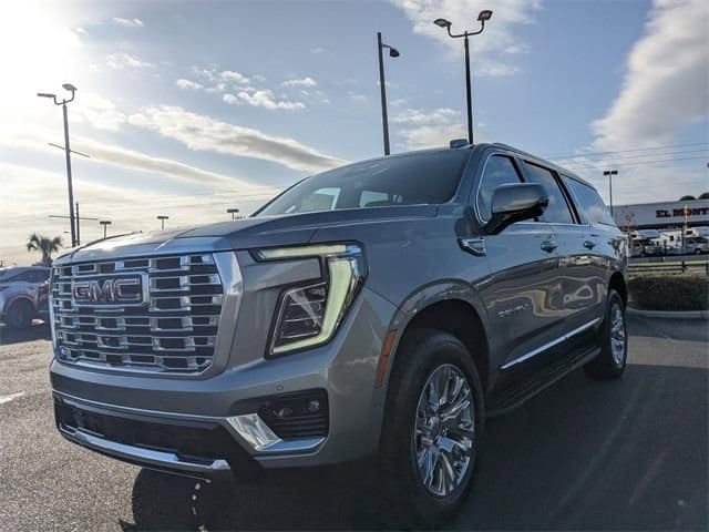 2026 GMC Yukon XL Denali - Photo 8