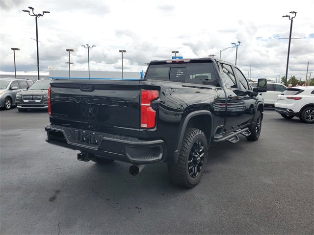 2025 Chevrolet Silverado 2500HD LT photo 3