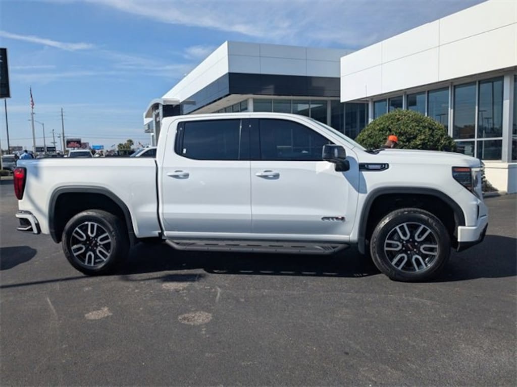 Used 2023 GMC Sierra 1500 AT4 Truck Crew Cab