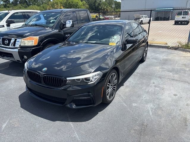 2018 BMW 5 Series 530e iPerformance Sedan's photo