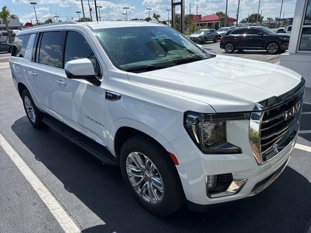 2022 Gmc Yukon XL SLT photo 2