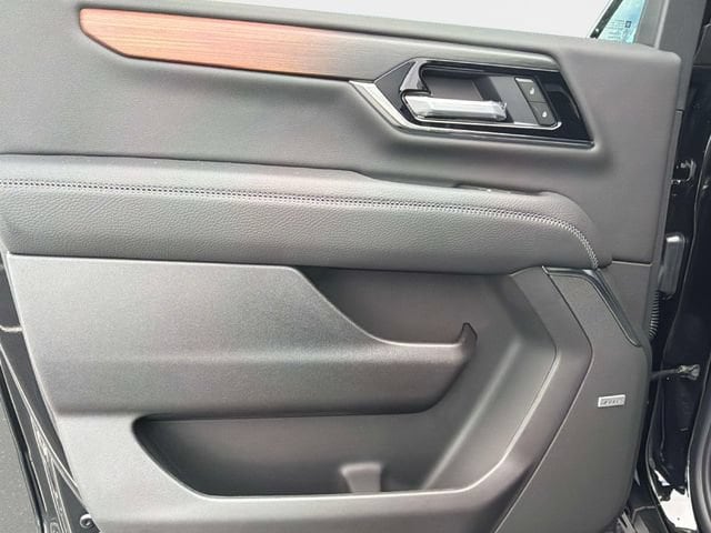 2026 GMC Yukon XL Denali - Photo 11